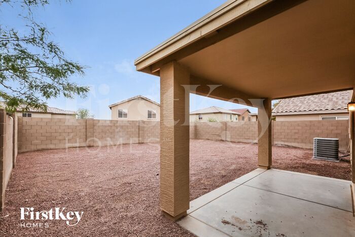 Building Photo - 22037 W Solano Dr
