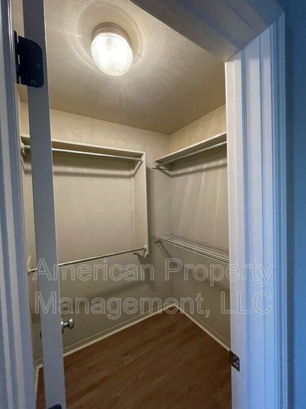 Building Photo - 11108 N 143rd E Ave