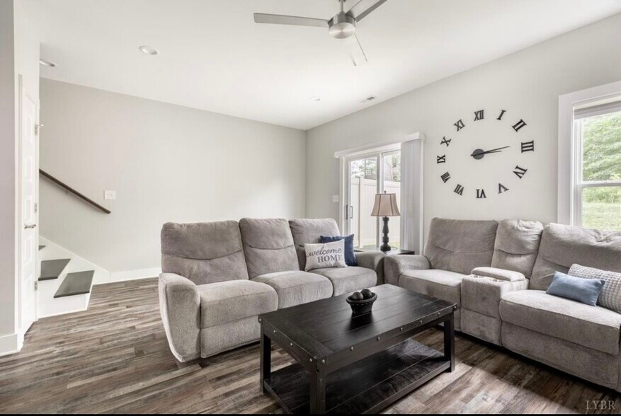 Building Photo - 64 Allwell Rd