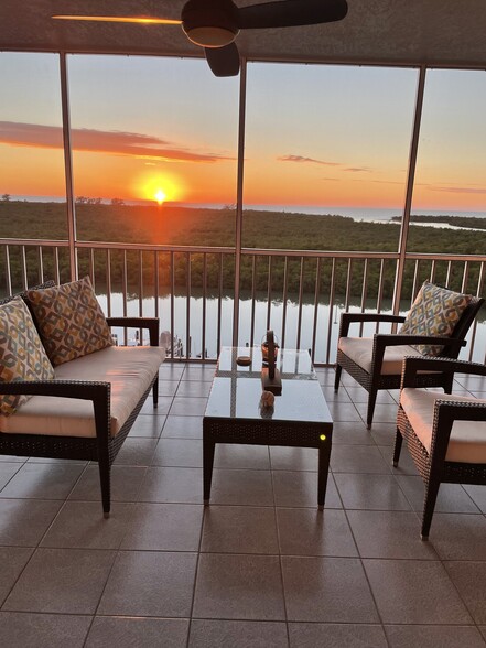 Lanai - 13105 Vanderbilt Dr