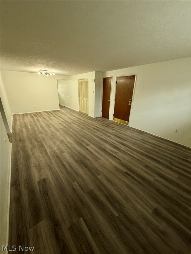 Building Photo - 369 Shields Rd