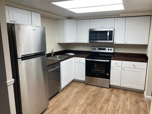 Building Photo - 1710 Gunwood Pl