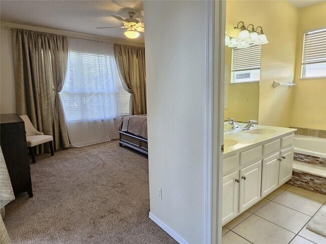 Building Photo - 175 Braemar Ave