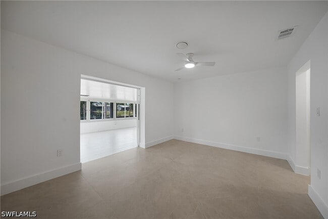 Building Photo - 27381 Voyageur Dr