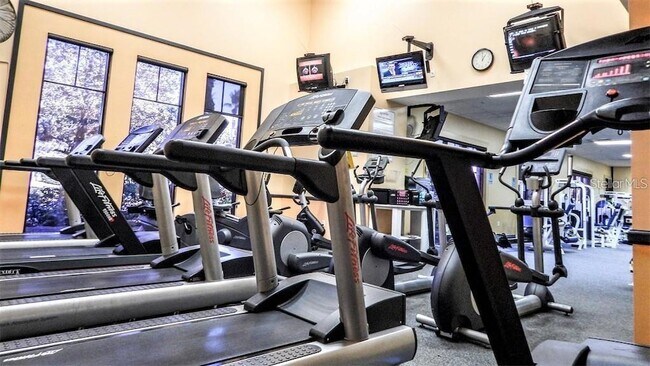 Building Photo - 2068 Sifield Greens Way