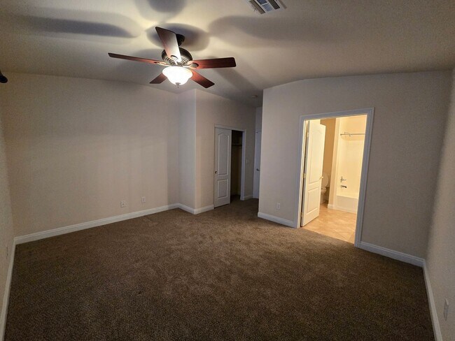 Building Photo - A Fabulous 3 Bedroom, 2.5 Bathroom, 2 Car Garage Townhome in NW Las Vegas