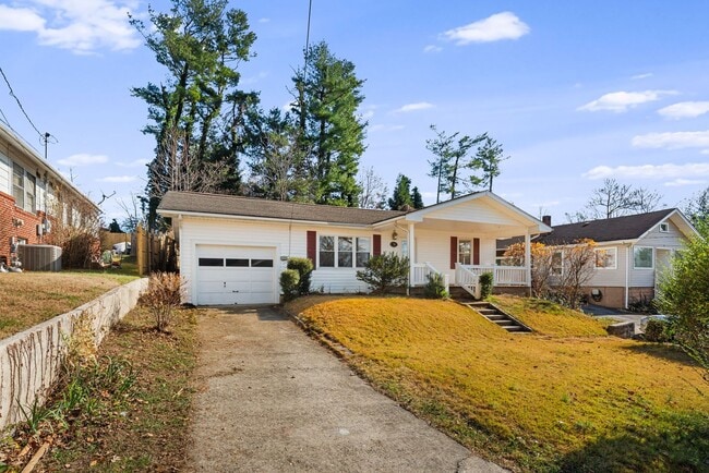 Building Photo - Modest East Asheville 3-Bedroom with Garage & Fenced-In Backyard