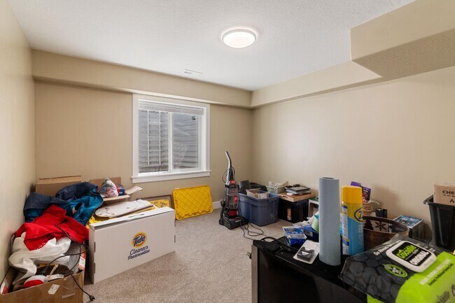 Building Photo - 1841 E Magnolia Cir