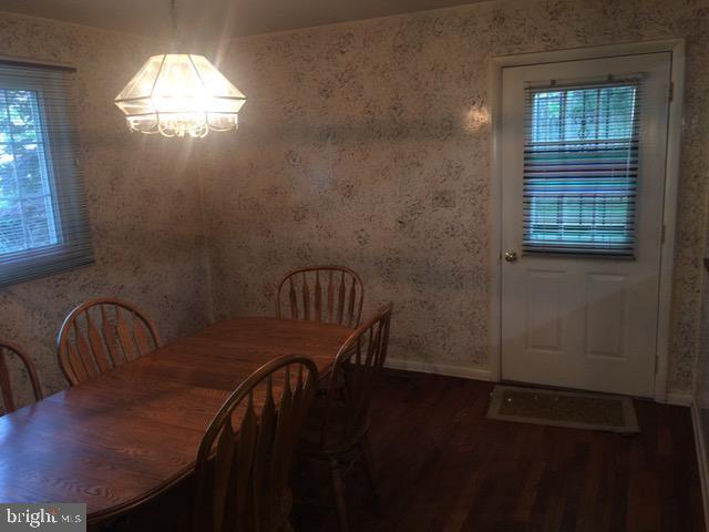 Building Photo - 507 Crabb Ave
