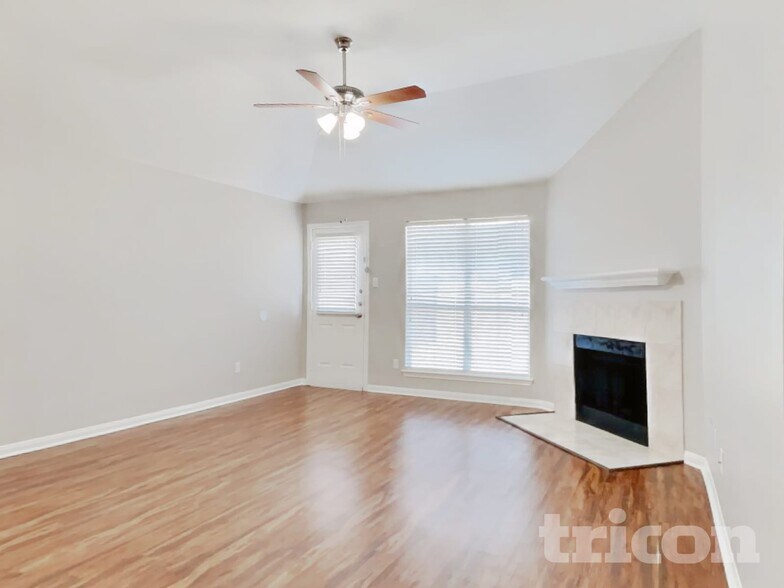 Building Photo - 3915 Liberty Square Trail