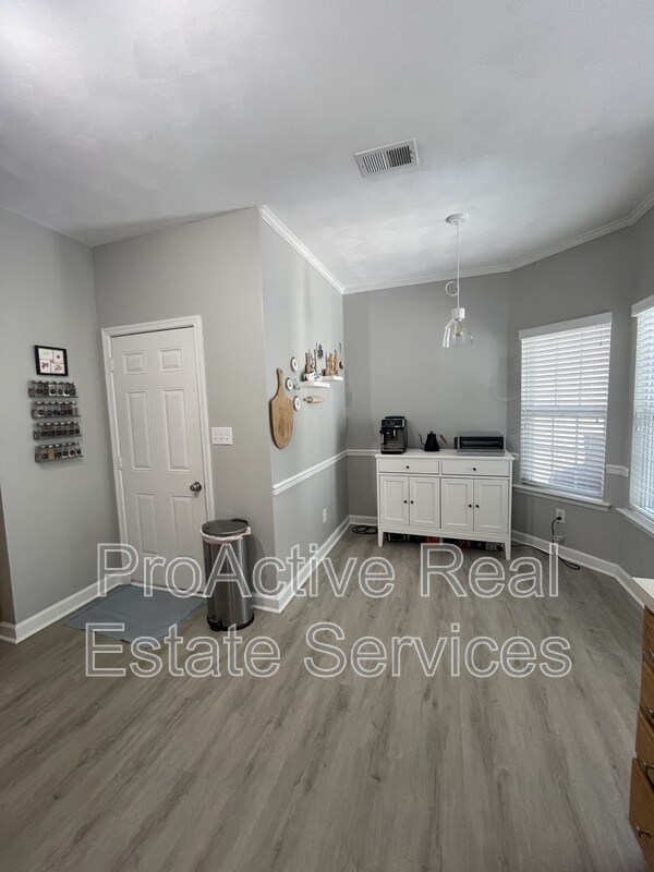 Building Photo - 5268 Pirata Pl