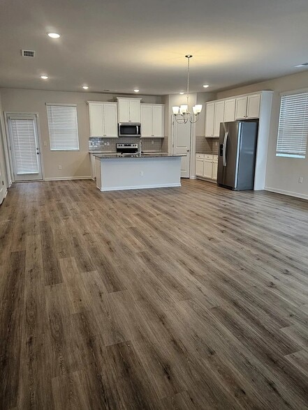 Building Photo - 1056 Thomasville Estate Way