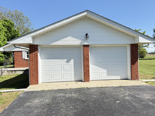 Building Photo - 6583 New Jackson Hwy