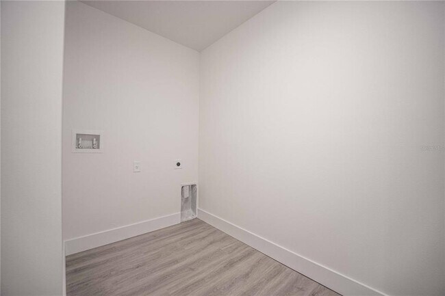 Building Photo - 8765 SE 160th Pl