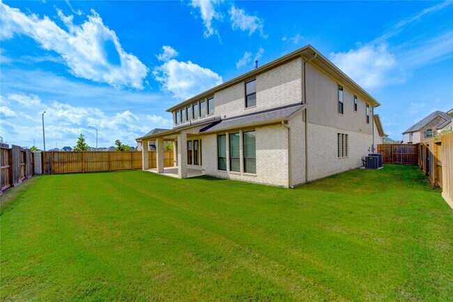 Building Photo - 31506 Copper Oaks Ct