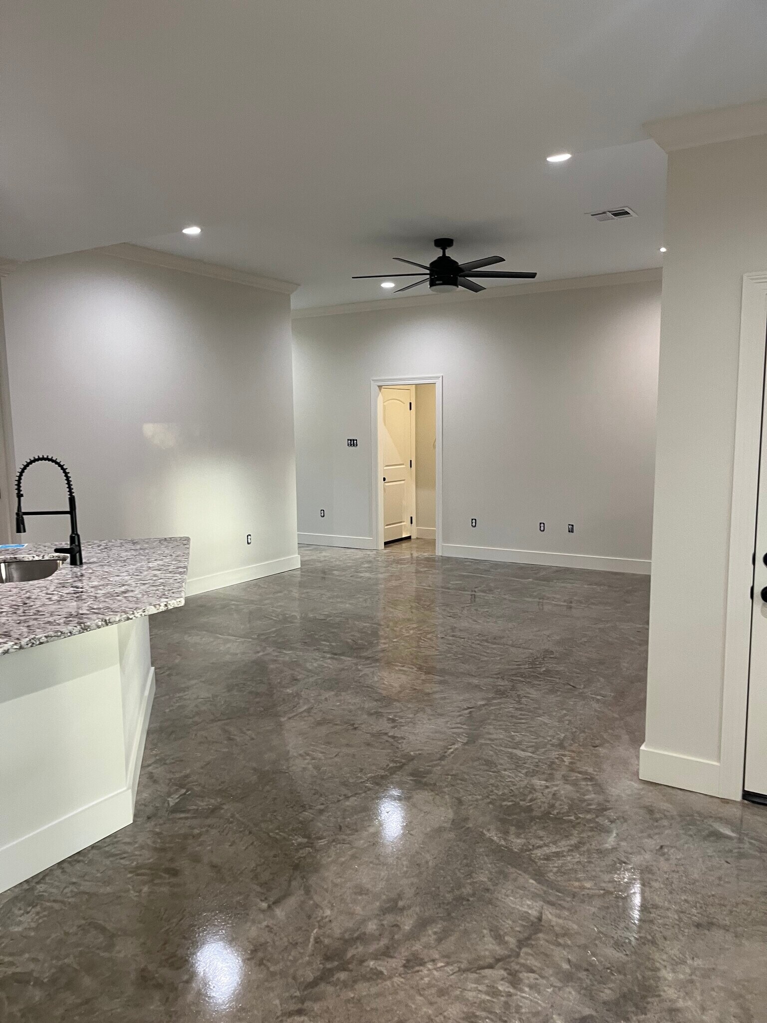 Building Photo - 101 Habersham Dr