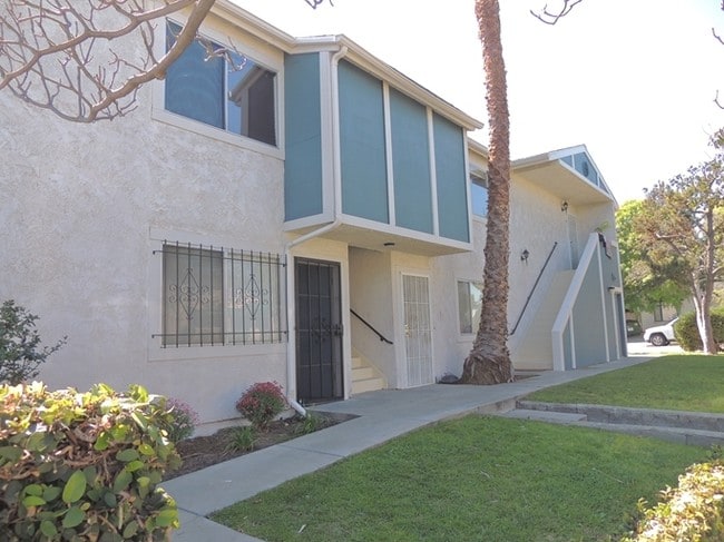 Building Photo - 6900 Knowlton Place