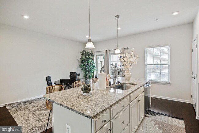 Building Photo - 10012 Sandy Run Rd