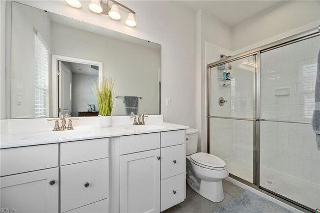 Building Photo - 512 Clara Ln