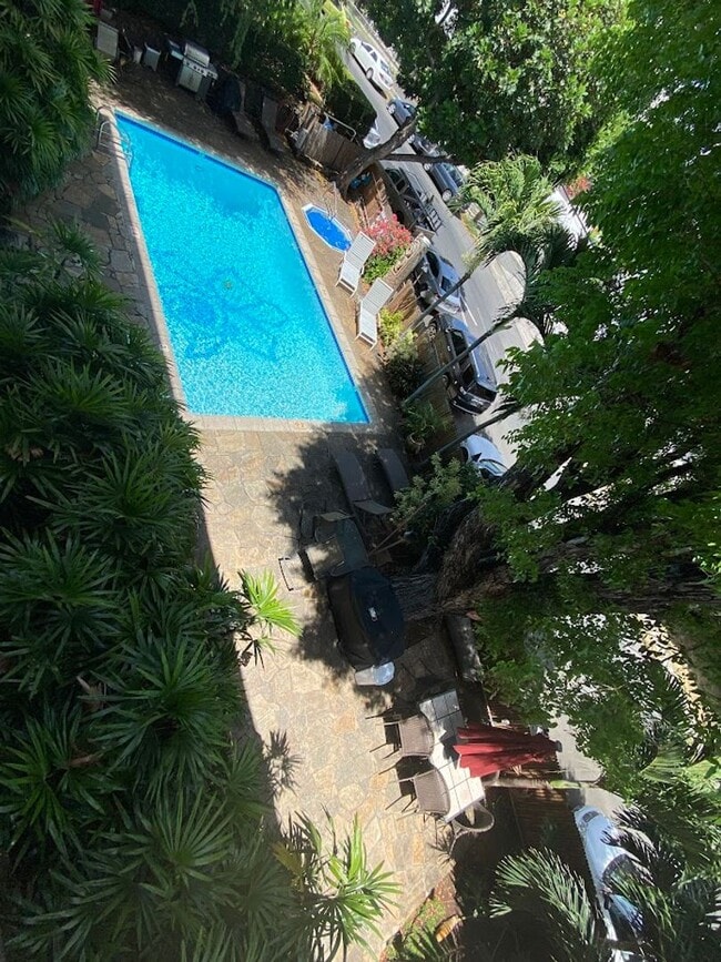 Building Photo - 505LEE