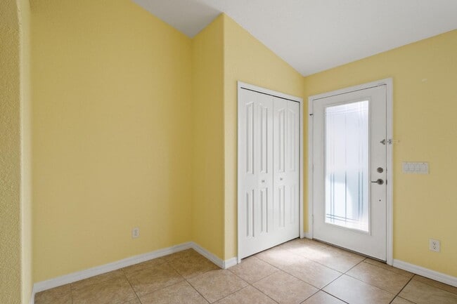 Building Photo - 5363 Pierpoint Ave