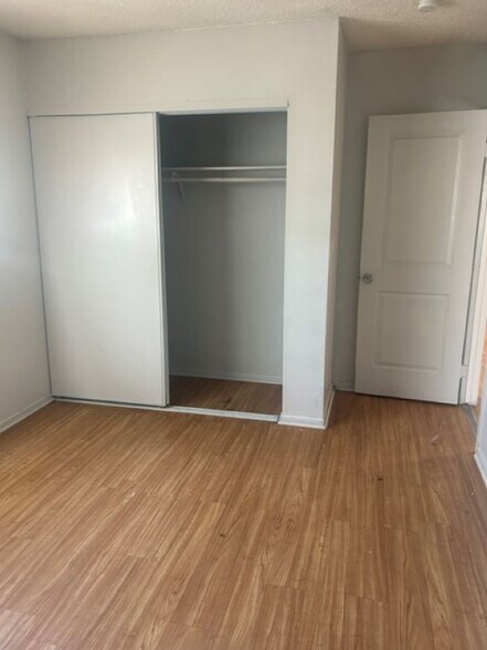 Building Photo - 705 Morgan Ave