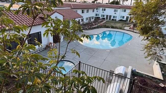 Building Photo - Mesa Palms Apartments