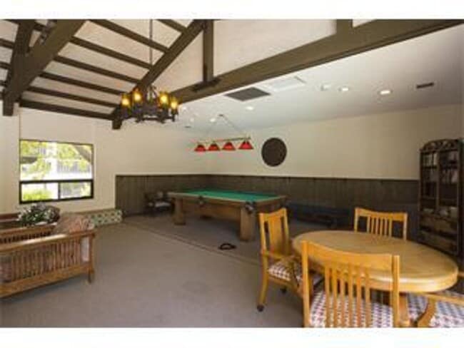 Building Photo - 2bd/1bath Condo at OceanForest Complex in Monterey