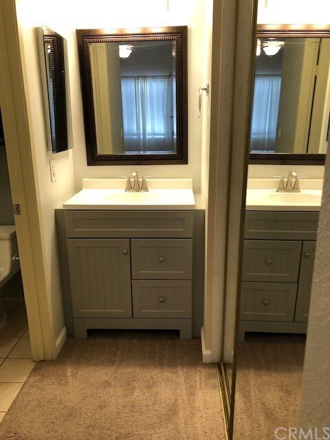 Building Photo - 82 Flor De Sol