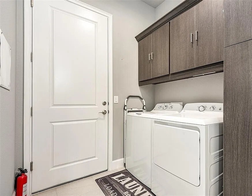 Laundry - 843 Pinewood Dr