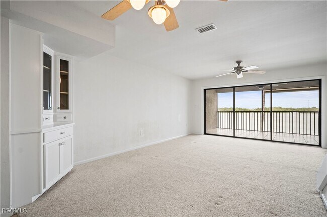 Building Photo - 894 Buttonwood Dr