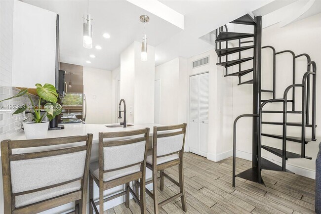 Building Photo - 7801 NE 4th Ct