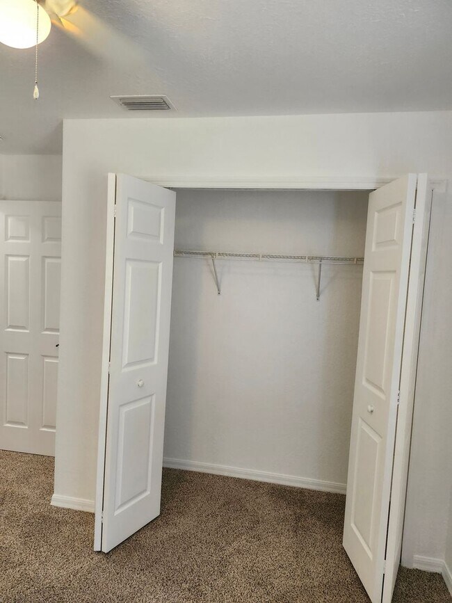 Building Photo - Deep Creek updated duplex for RENT!