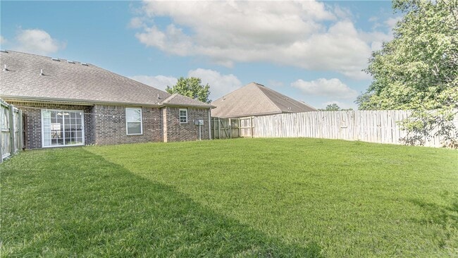 Building Photo - 261 Copper Oaks Dr