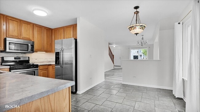 Building Photo - 2449 Mayfield Dr
