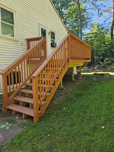 Building Photo - 132 Maranacook Rd