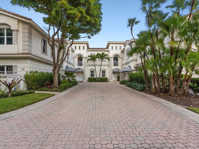 Primary Photo - 3753 NE 214th St