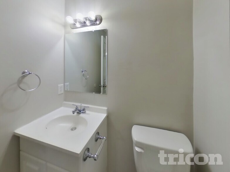 Building Photo - 222 Georgetown Rd