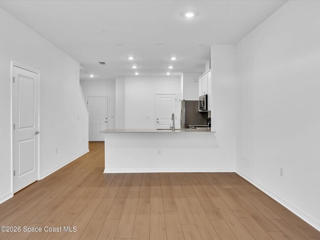 Building Photo - 4444 Jetty Ln