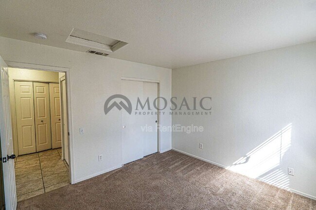 Building Photo - 8646 E Nido Ave