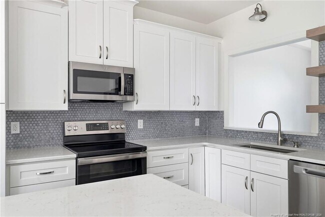 Building Photo - 50 Dino Ct