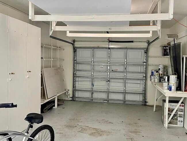 Building Photo - 235 Fordham Dr