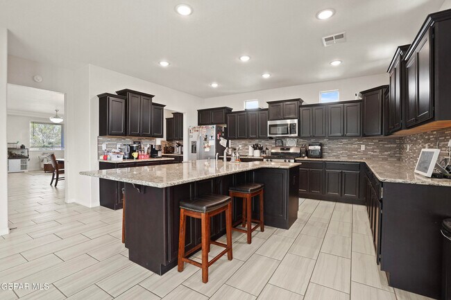 Building Photo - 2812 Tierra De Moyo Pl