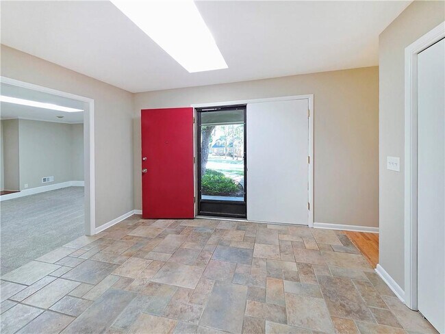 Building Photo - 1273 Murdock Rd