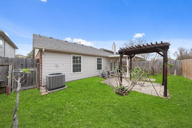 Building Photo - 5726 Westminster Village Dr