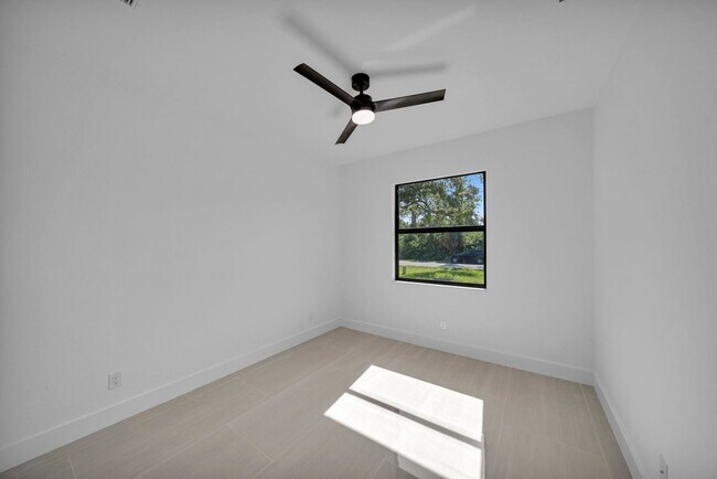 Building Photo - 73 Flamingo Blvd