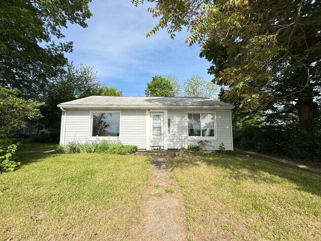 Building Photo - Single Family Home-Northwest School District *FREE AUGUST 2026 RENT*
