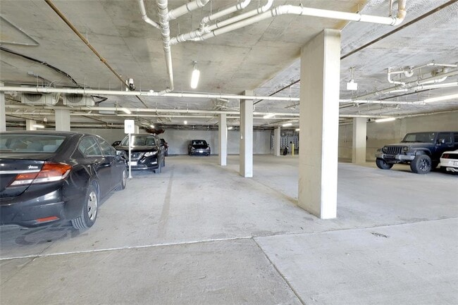 Building Photo - 2220 Webberville Rd