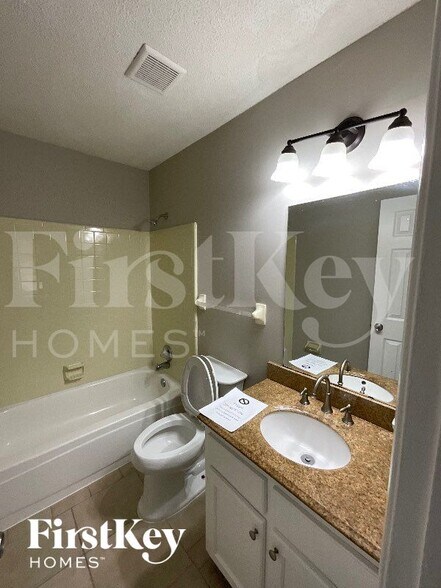 Building Photo - 4925 Water Fowl Ln