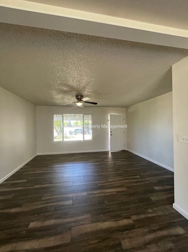 Building Photo - 3200 Virginia St